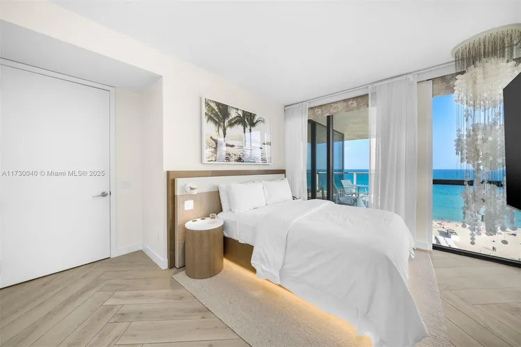 W South Beach #1128 image #23