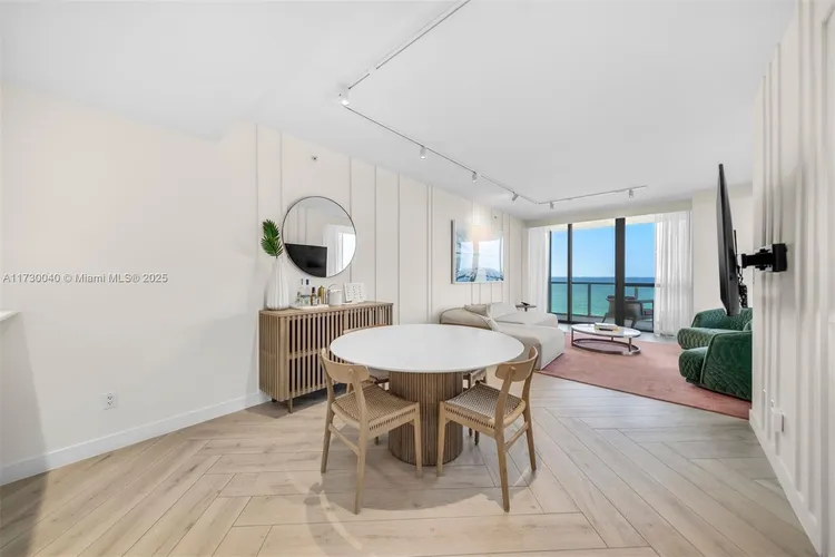 W South Beach #1128 image #8