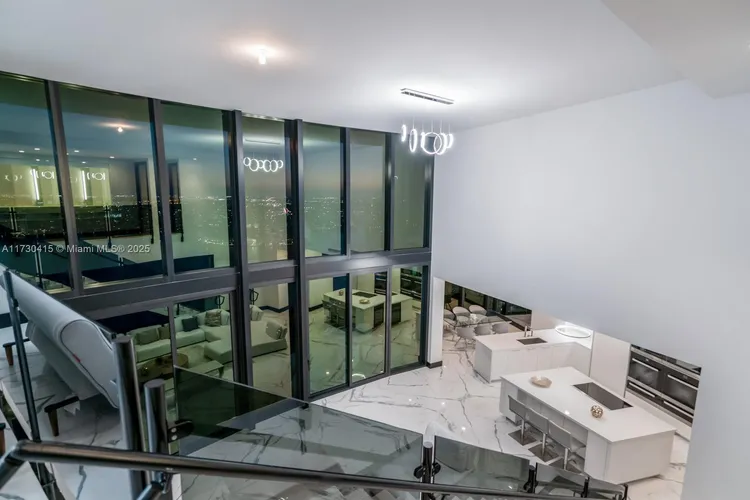 Porsche Design Tower #4203 image #19