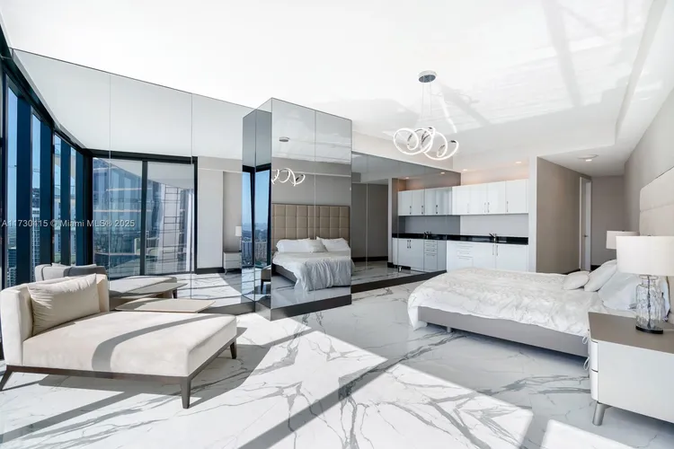 Porsche Design Tower #4203 image #21