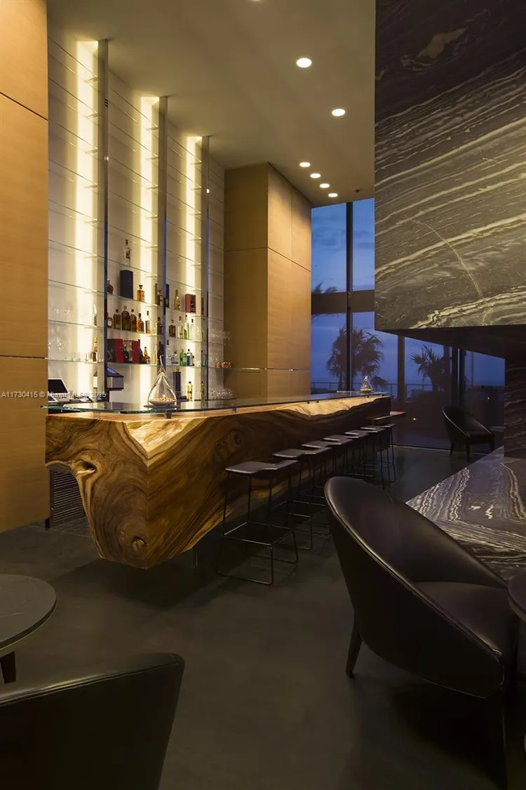 Porsche Design Tower #4203 image #33