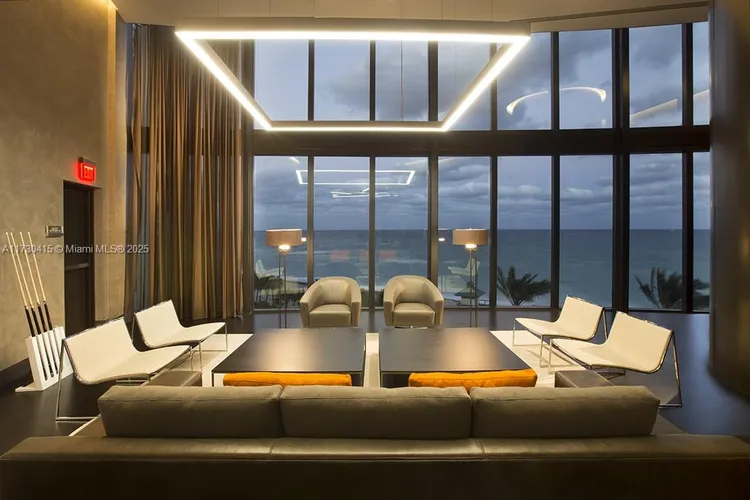 Porsche Design Tower #4203 image #34