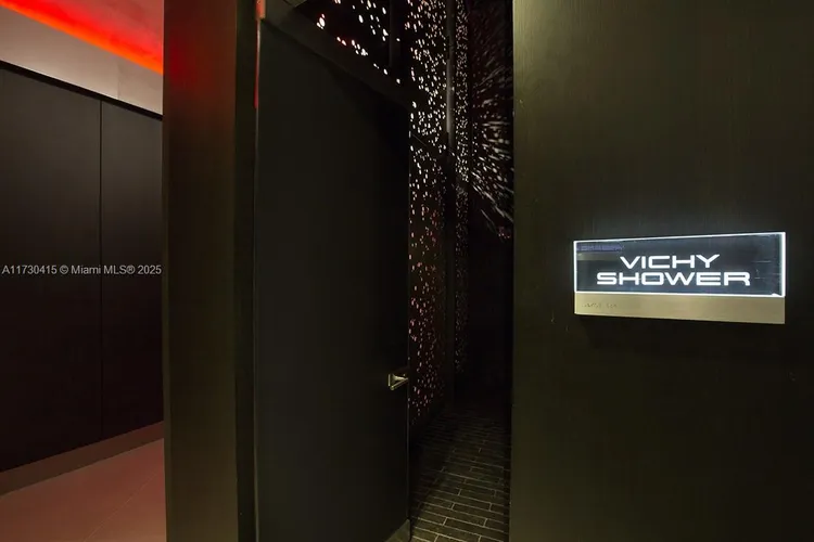 Porsche Design Tower #4203 image #44