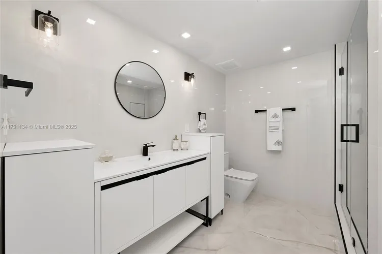 Duo Condo #1504W image #20