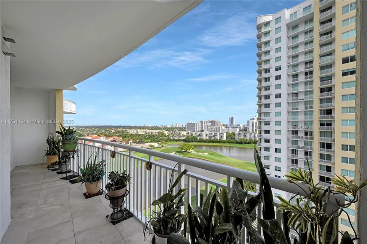 Duo Condo #1504W image #23