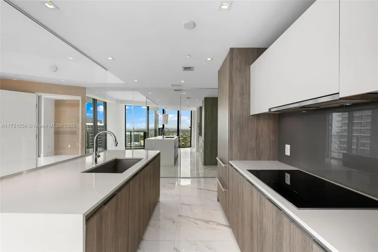 Biscayne Beach #3401 image #15