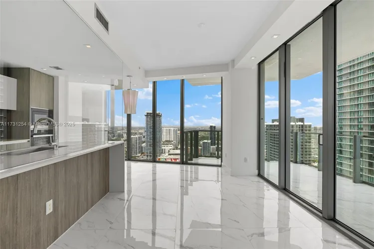 Biscayne Beach #3401 image #17