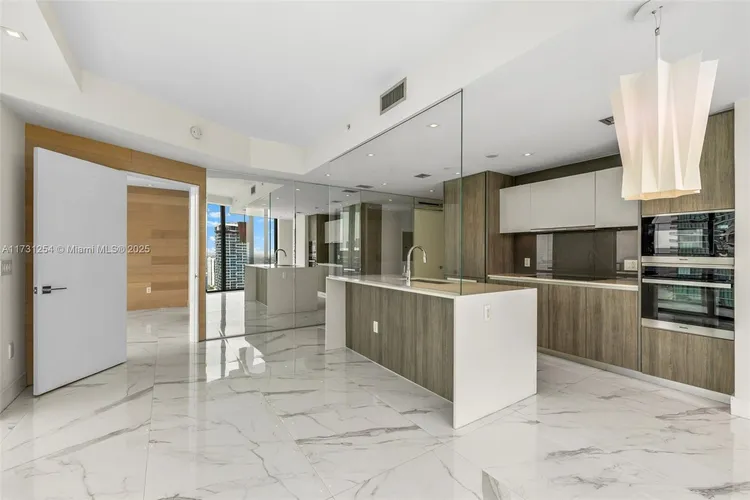 Biscayne Beach #3401 image #20