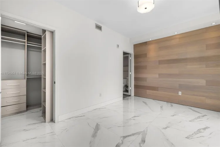 Biscayne Beach #3401 image #23