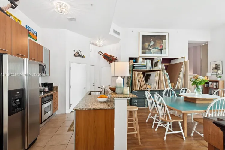 Metropolis at Dadeland #204 image #7