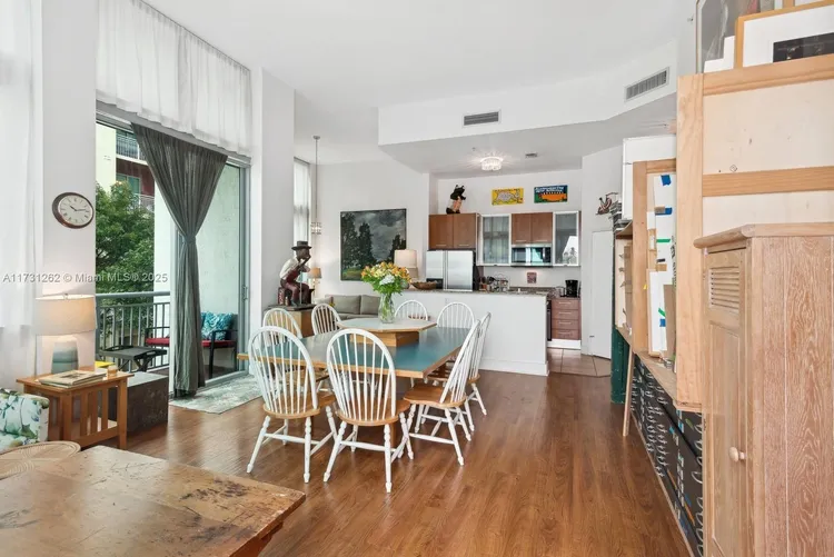 Metropolis at Dadeland #204 image #8