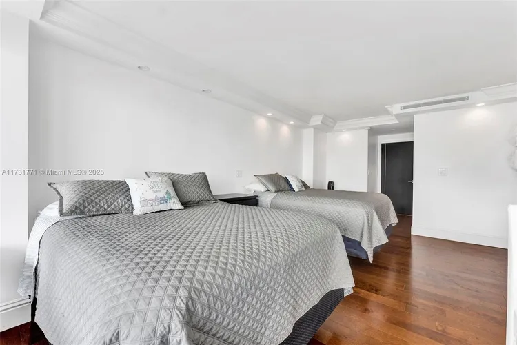 The Galleon #1108 image #34