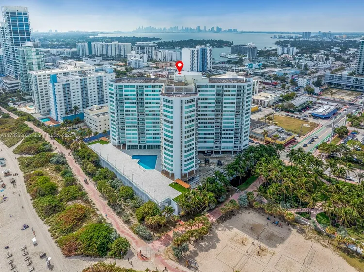 Burleigh House #1202 image #38