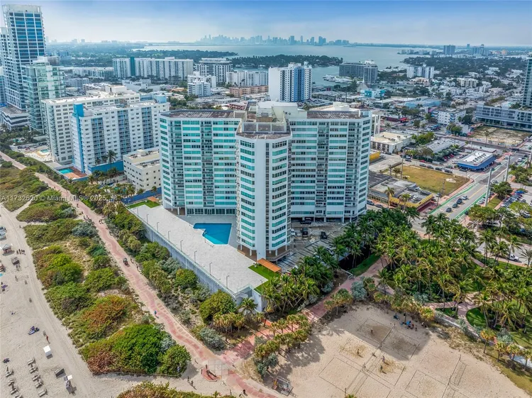 Burleigh House #1202 image #39