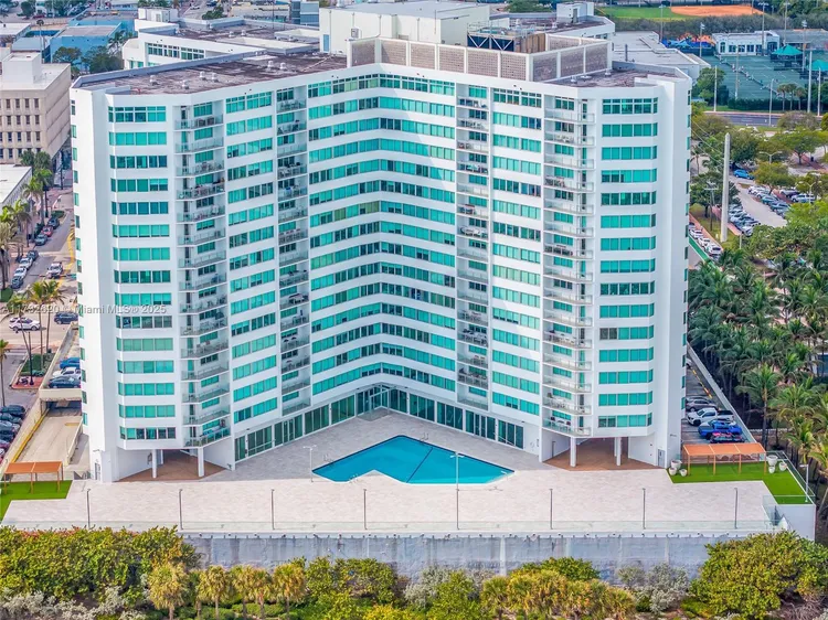 Burleigh House #1202 image #42