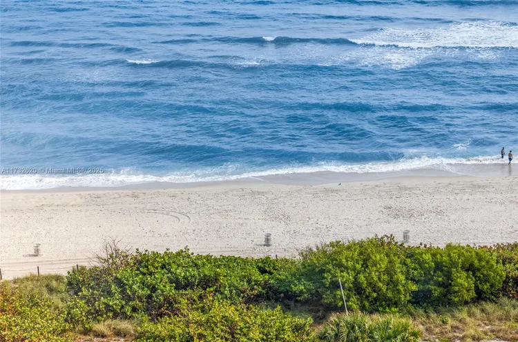 Burleigh House #1202 image #48