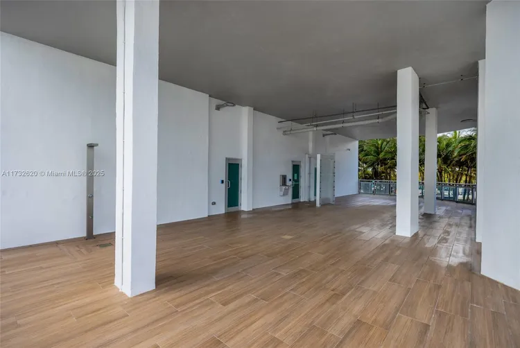 Burleigh House #1202 image #51