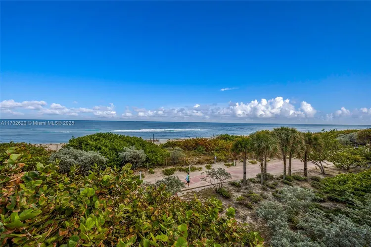 Burleigh House #1202 image #54