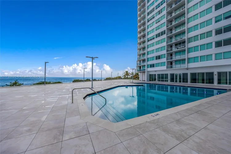 Burleigh House #1202 image #55