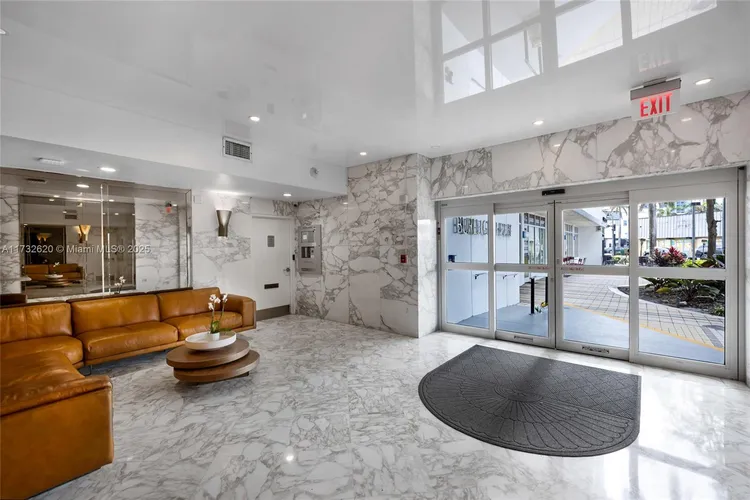 Burleigh House #1202 image #59