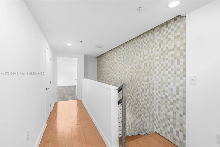 Mirador TH #2 image #15