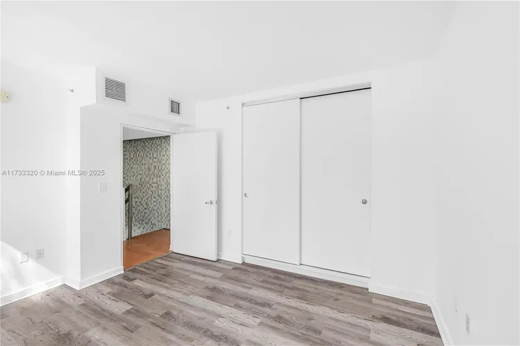 Mirador TH #2 image #17