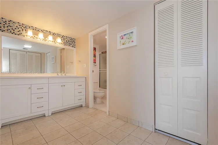 Coronado #1026 image #19