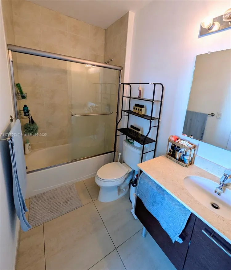 Quantum on the Bay #608 image #15