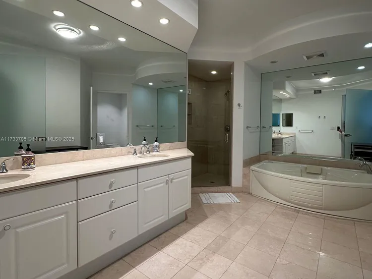 Ocean Club - Lake Villa Three #PH4 image #17