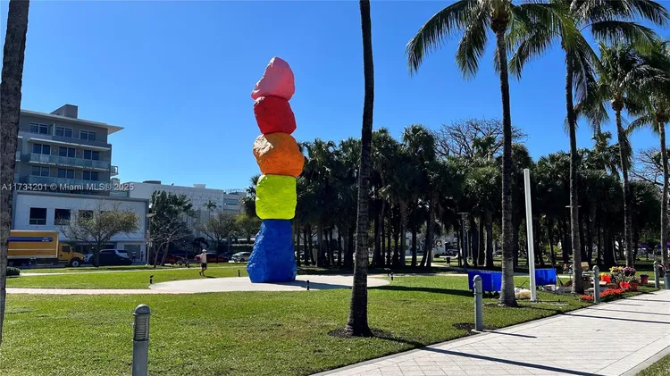 W South Beach #1102 image #31