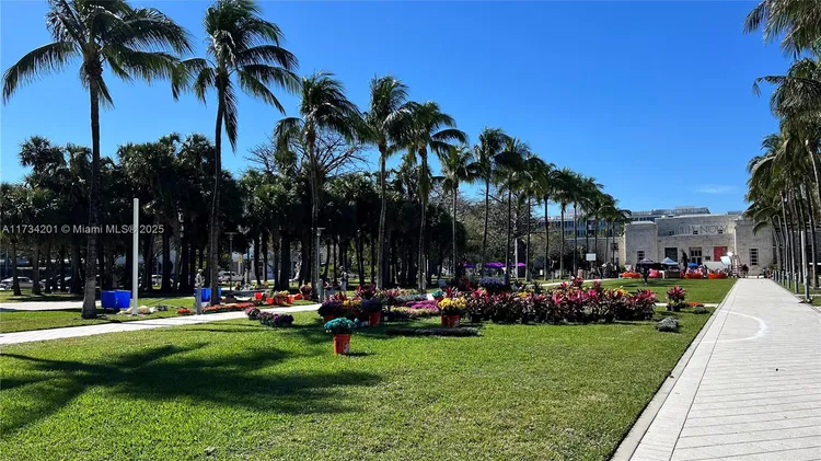 W South Beach #1102 image #32