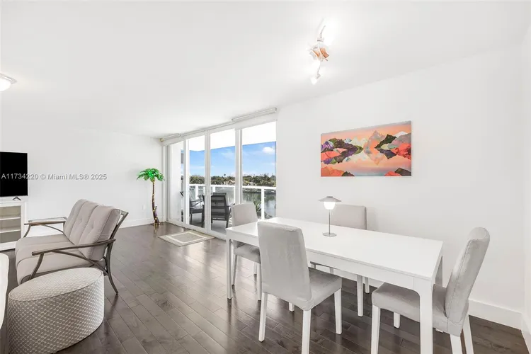 Royal Embassy #5B image #12