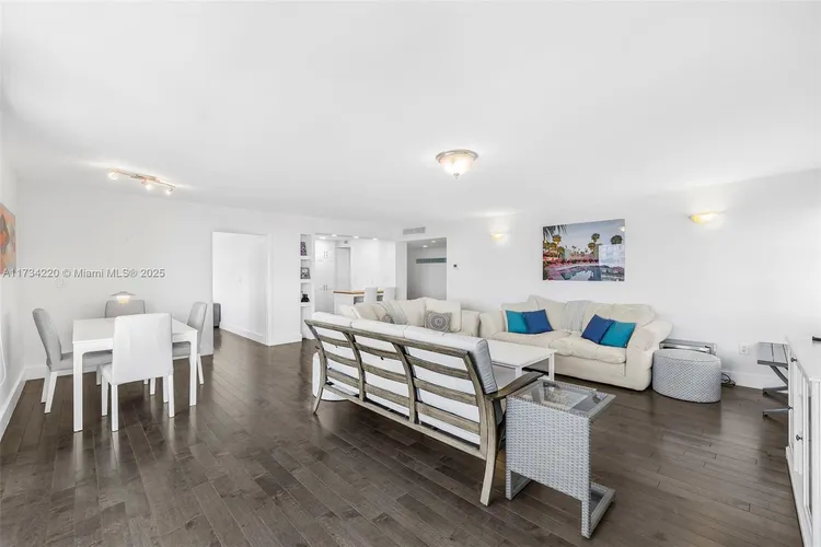 Royal Embassy #5B image #16