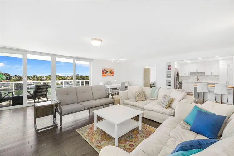 Royal Embassy #5B image #17