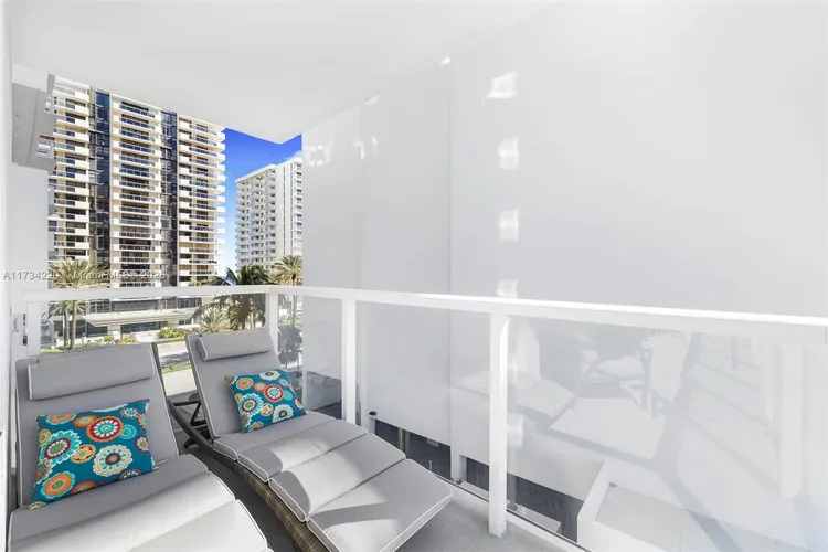 Royal Embassy #5B image #36