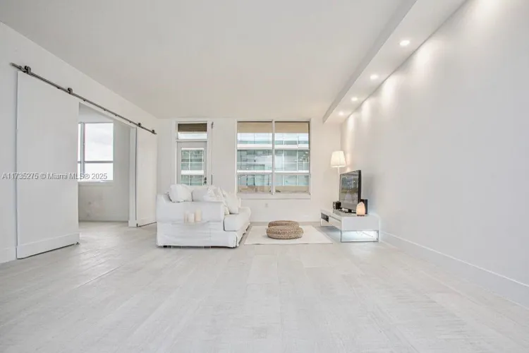 The Plaza of Bal Harbour #1221 image #6