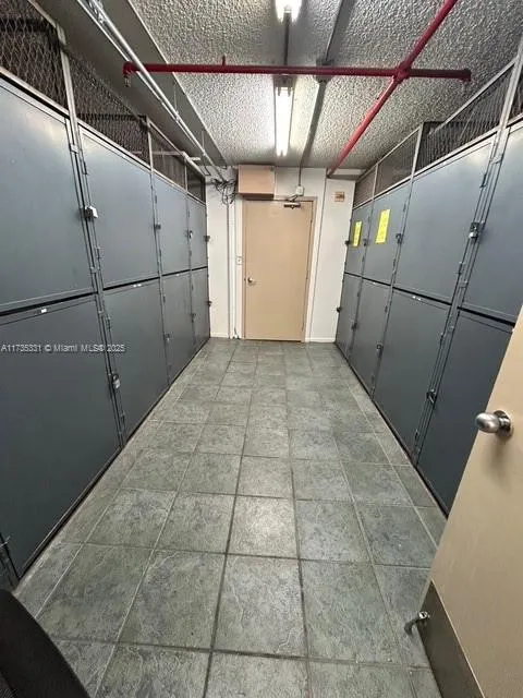 Plaza of the Americas #502 image #22