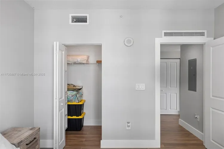 360 Condo #911 image #14