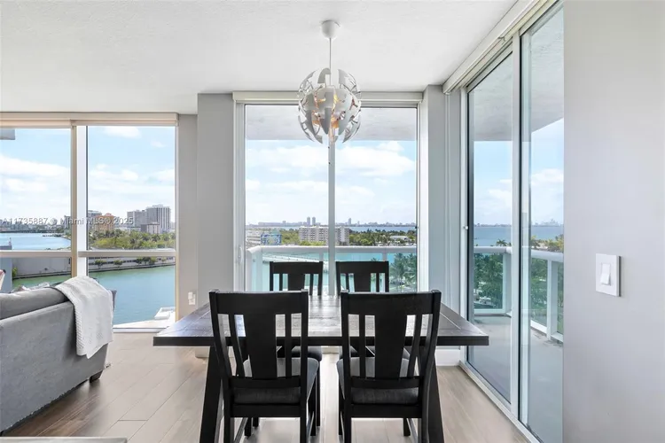 360 Condo #911 image #6