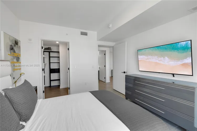 YotelPad #2305 image #11