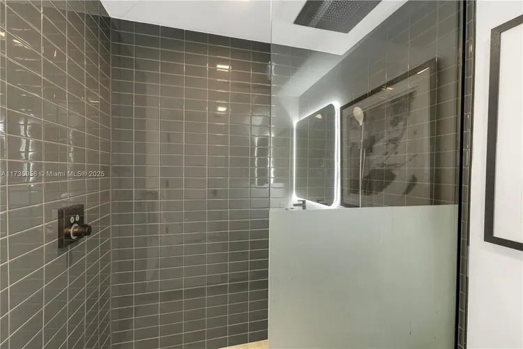 YotelPad #2305 image #6