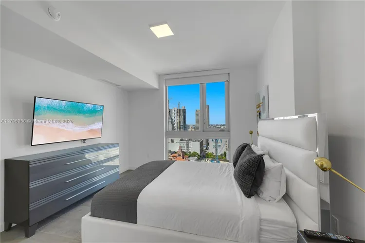 YotelPad #2305 image #8