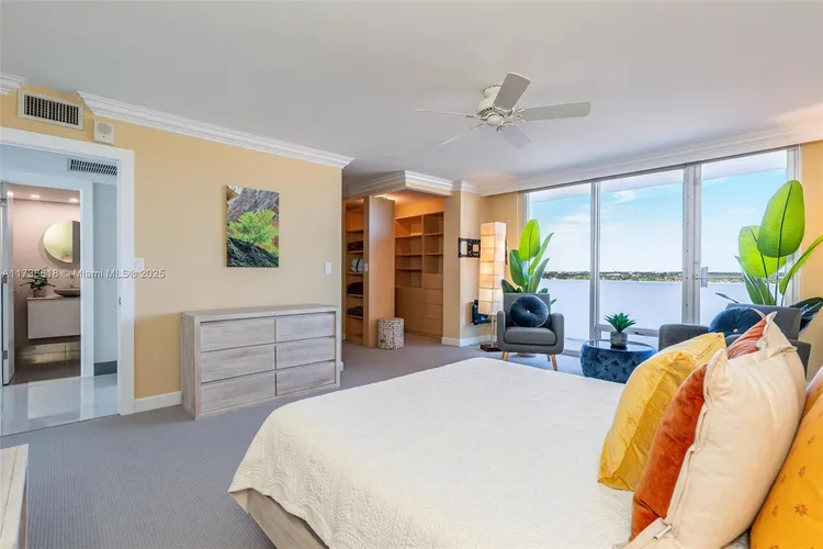 Plaza East #8F image #23