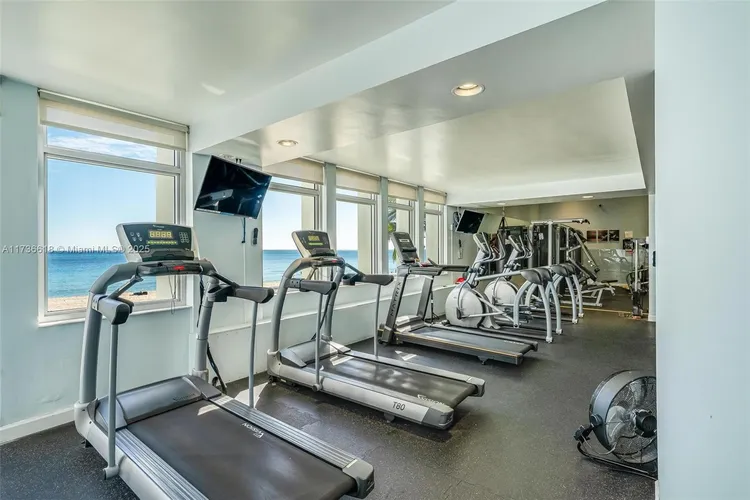 Plaza East #8F image #30