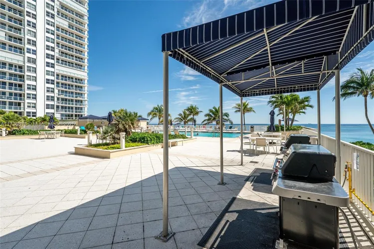 Plaza East #8F image #34