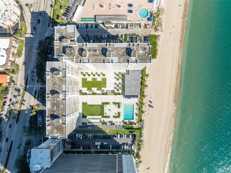 Plaza East #8F image #35