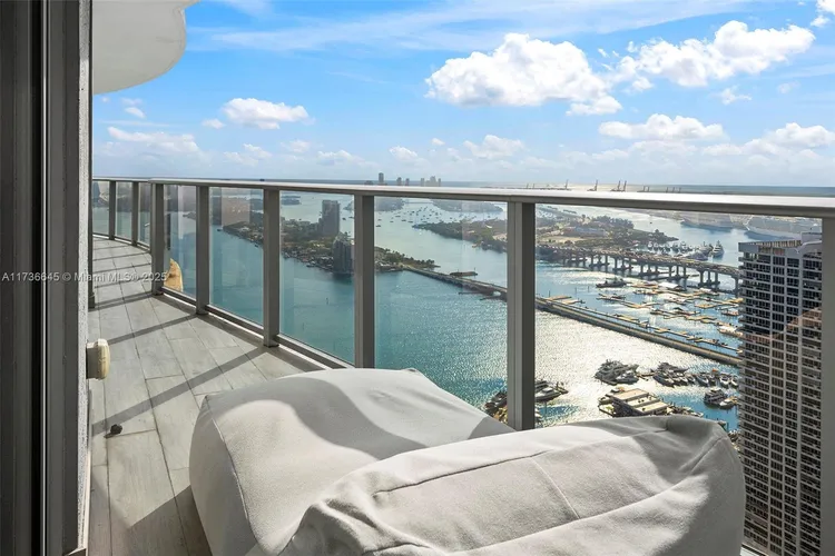 Aria on the Bay #4312 image #20