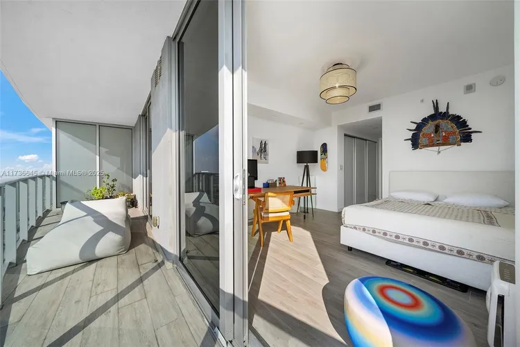 Aria on the Bay #4312 image #22