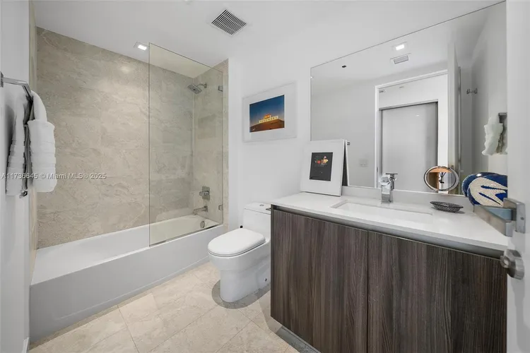 Aria on the Bay #4312 image #24