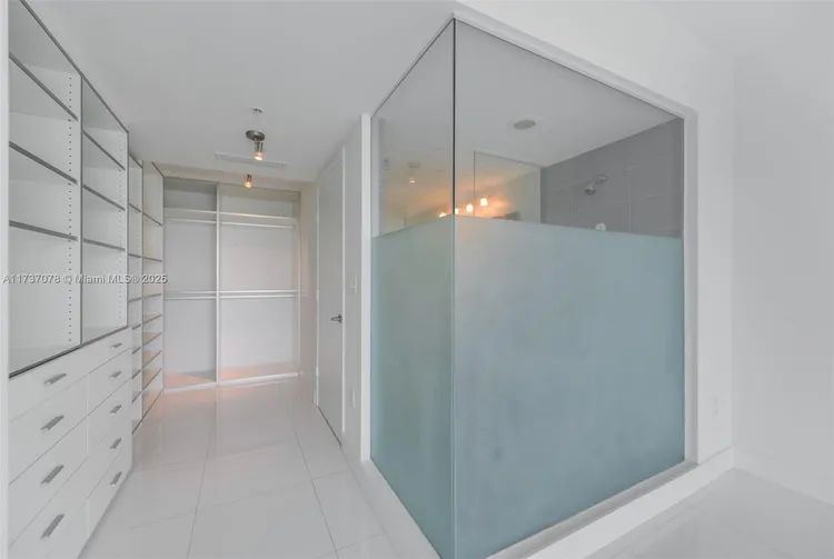 Mint #4511 image #15